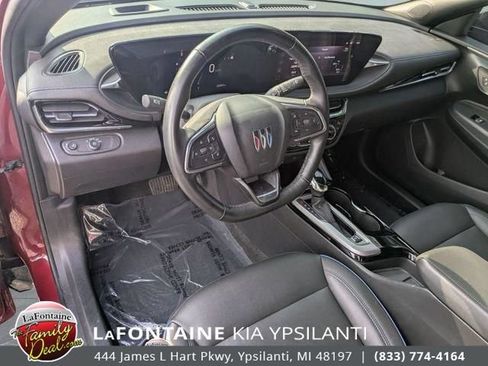 Used 2024 Buick Envista Sport Touring w/ Convenience I Package FWD image 11