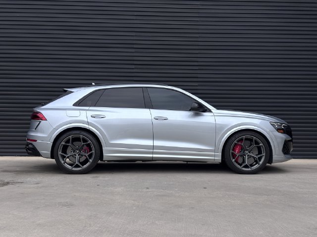 Used 2025 Audi RS Q8 performance AWD/4WD image 8