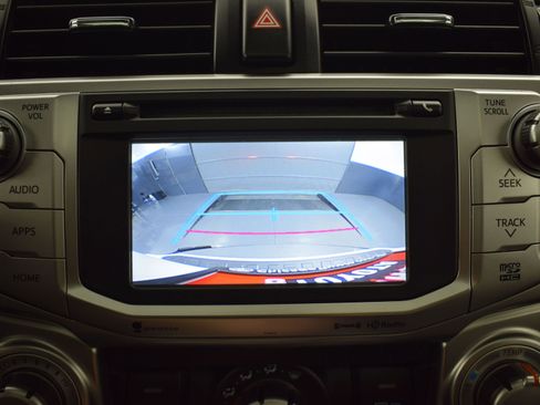 Used 2019 Toyota 4Runner SR5 Premium image 19