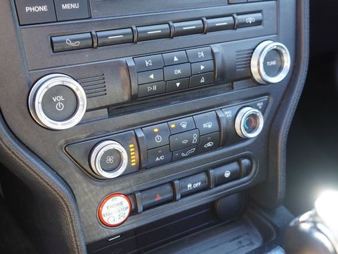 Used 2017 Ford Mustang EcoBoost image 22