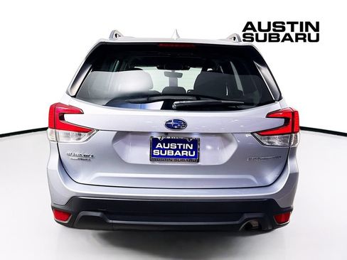 Used 2023 Subaru Forester Premium AWD/4WD image 6