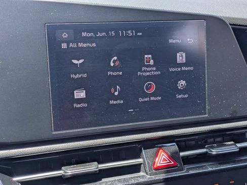 Used 2025 Kia Niro LX FWD image 21