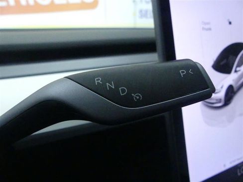 Used 2023 Tesla Model 3 Standard Range RWD image 17