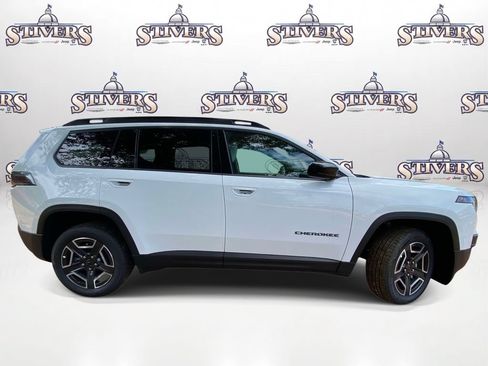 New 2026 Jeep Cherokee Laredo AWD/4WD image 7