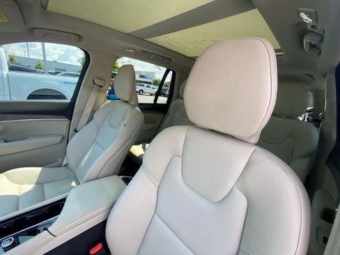 Used 2023 Volvo XC90 B6 Plus w/ Protection Package Premier AWD/4WD image 19