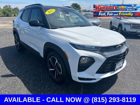 Used 2023 Chevrolet TrailBlazer RS w/ Sun and Liftgate Package FWD image 1