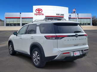 Used 2023 Nissan Pathfinder SL video 3