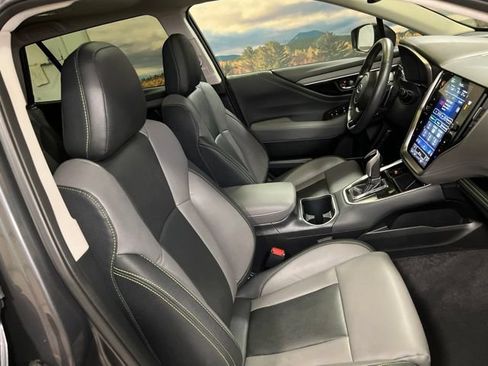 Used 2025 Subaru Outback Onyx Edition AWD/4WD image 69