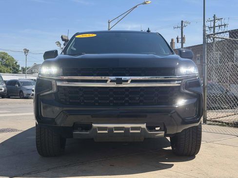 Used 2022 Chevrolet Tahoe 4WD w/ Remote Keyless Entry Package image 2