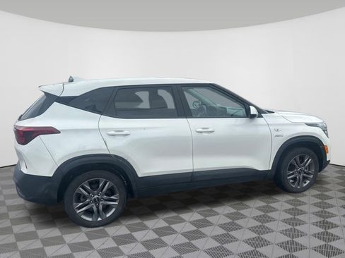 Used 2023 Kia Seltos LX AWD/4WD image 12