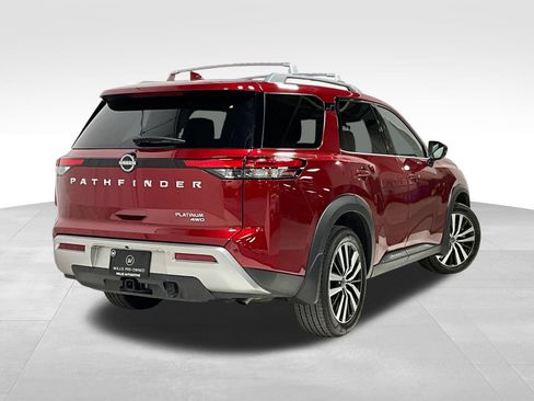 Used 2024 Nissan Pathfinder Platinum w/ Cargo Package AWD/4WD image 5