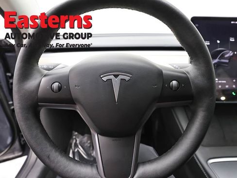 Used 2023 Tesla Model 3 Standard Range image 10