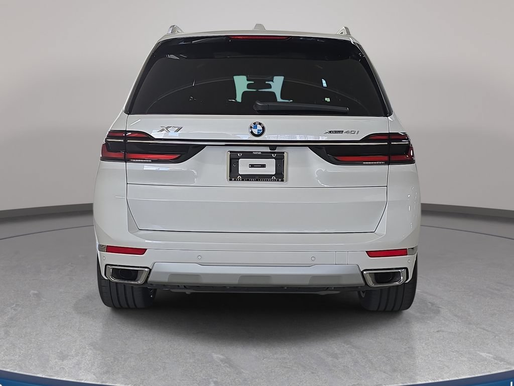 Used 2026 BMW X7 xDrive40i AWD/4WD image 8