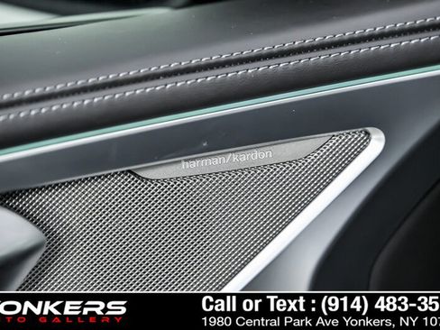 Used 2022 BMW M8 Competition w/ M Carbon Exterior Package AWD/4WD image 16