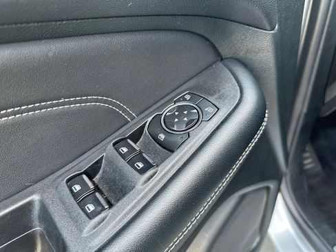 Used 2024 Ford Edge Titanium image 19