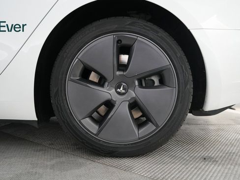 Used 2023 Tesla Model 3 Standard Range image 20