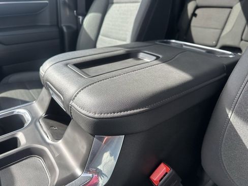 Certified 2022 GMC Sierra 1500 Elevation w/ Preferred Package image 12