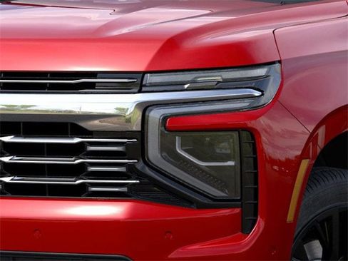 New 2026 Chevrolet Suburban Premier image 10