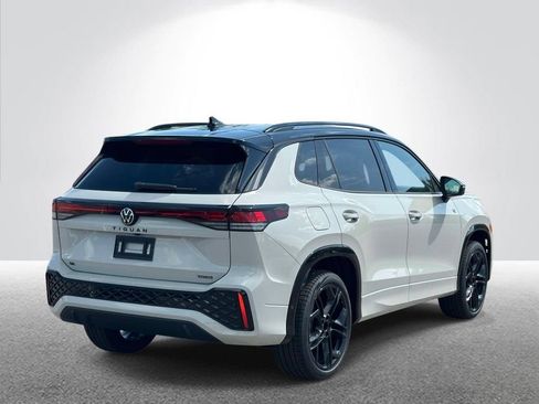 New 2026 Volkswagen Tiguan SE R-Line AWD/4WD image 4
