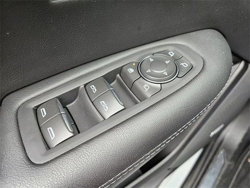 Certified 2025 Cadillac XT5 Premium Luxury image 31