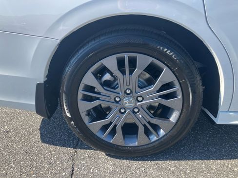 Certified 2026 Honda Odyssey Touring image 23