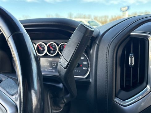 Used 2020 Chevrolet Silverado 1500 RST image 21