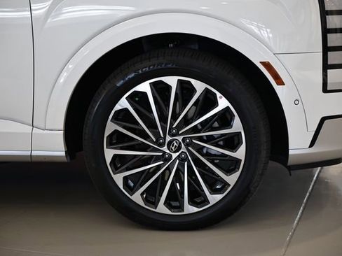 New 2026 Hyundai Palisade Calligraphy image 3