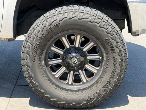 Used 2017 Toyota Tundra Limited AWD/4WD image 7