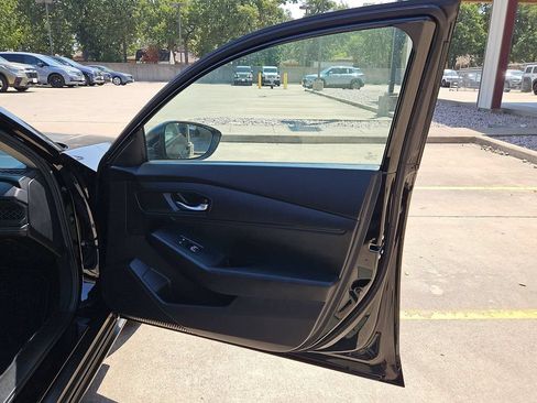 Used 2025 Honda Accord LX image 33