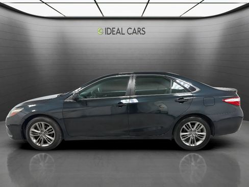 Used 2016 Toyota Camry SE FWD image 2