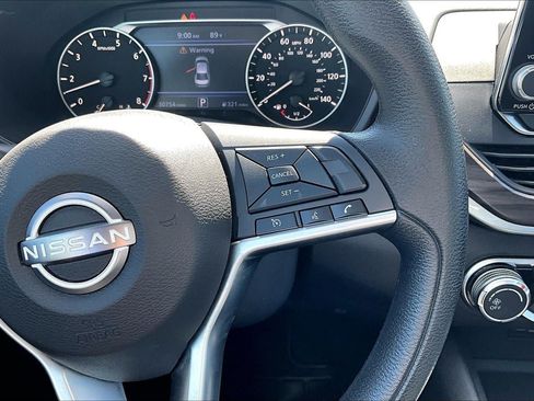Used 2025 Nissan Altima 2.5 SV FWD image 20