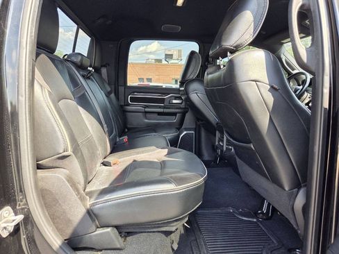 Used 2019 RAM 2500 Laramie w/ Night Edition AWD/4WD image 17