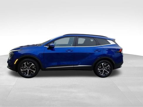 Used 2025 Kia Sportage EX w/ Premium Package image 2