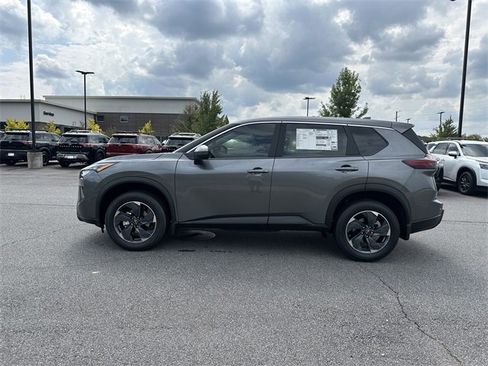 New 2026 Nissan Rogue SV image 5