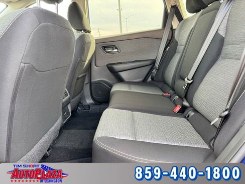 Used 2023 Nissan Rogue SV AWD/4WD image 39