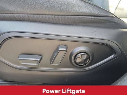Used 2023 Jeep Grand Cherokee Limited w/ Luxury Tech Group II RWD image 18