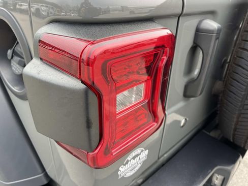 Used 2020 Jeep Wrangler Unlimited Sport image 10