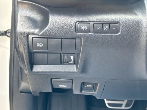 Used 2023 Lexus IS 350 F Sport w/ Memory Package RWD image 17