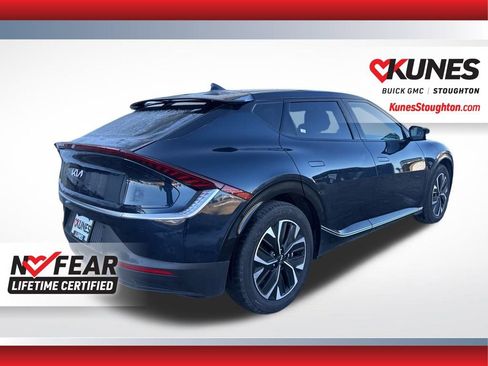 Used 2024 Kia EV6 Wind image 11