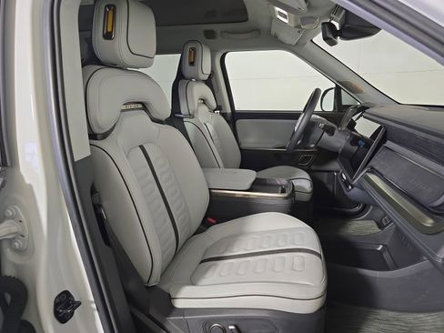 Used 2024 Rivian R1S Adventure AWD/4WD image 24
