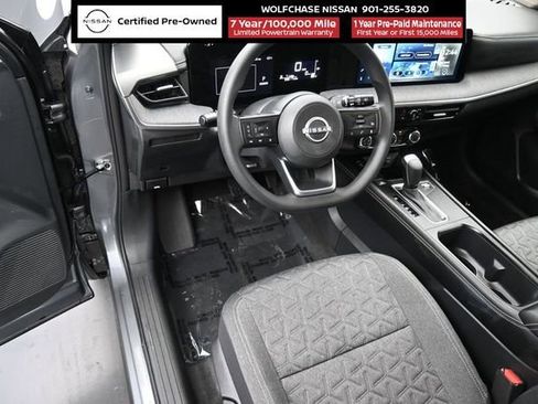 Certified 2025 Nissan Kicks SV AWD/4WD image 14