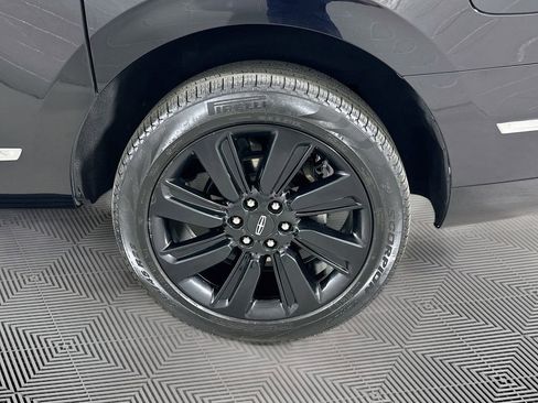 Used 2022 Lincoln Navigator L Reserve w/ Monochromatic Package image 26