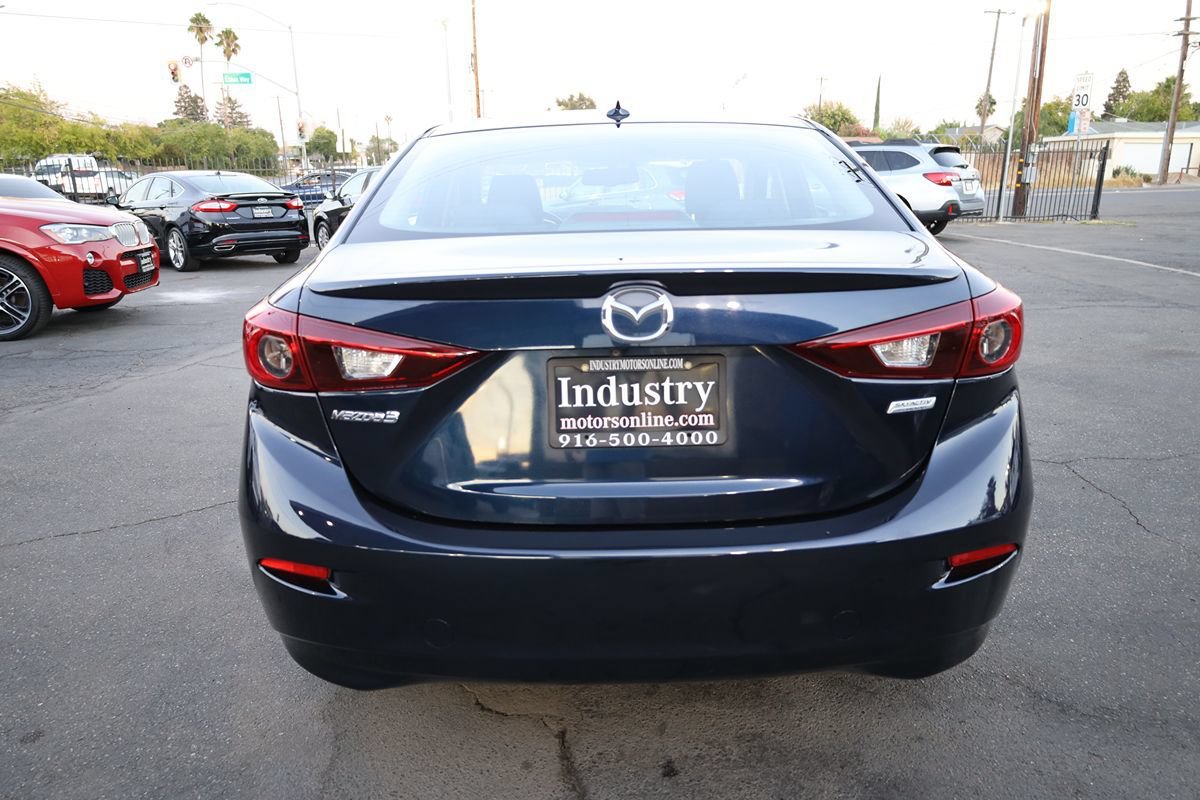 Used 2016 MAZDA MAZDA3 i Touring w/ Popular Equipment Package FWD image 5