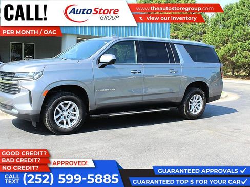 Used 2021 Chevrolet Suburban LT RWD image 2