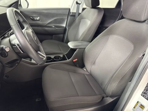Certified 2024 Hyundai Kona SEL w/ Convenience Package FWD image 13