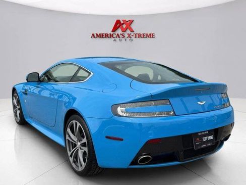 Used 2011 Aston Martin V12 Vantage Coupe RWD image 3
