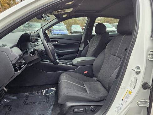 Used 2024 Honda Accord Sport image 12