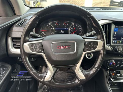 Used 2021 GMC Terrain SLT image 16