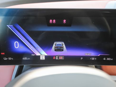 Used 2025 BMW iX xDrive50 image 18