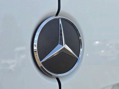 Used 2025 Mercedes-Benz Sprinter 2500 image 18